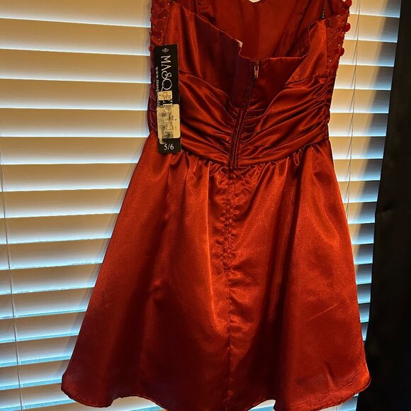 NWT Size 5/6 Ruby colored strapless formal dress - Picture 6 of 13